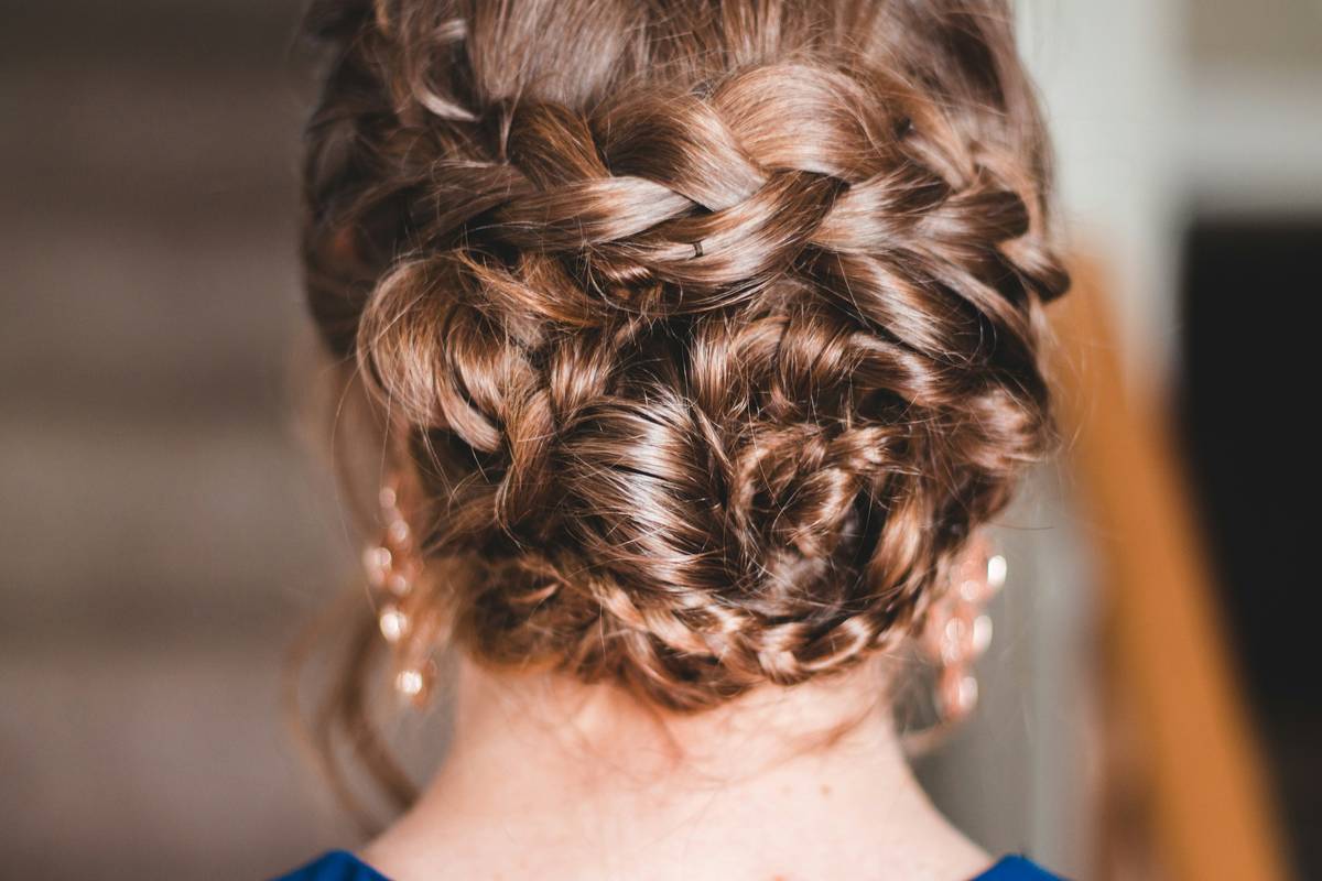 Bridal Updos: Timeless Elegance That Actually Stays Put
